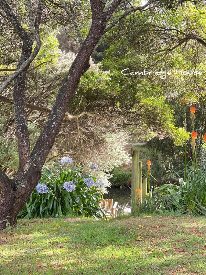Cambridge House Breakfast & Bed Bed & Breakfast Geeveston Exterior foto