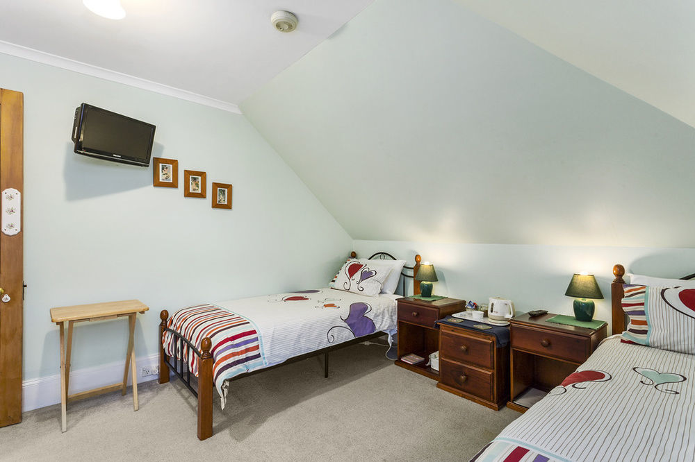 Cambridge House Breakfast & Bed Bed & Breakfast Geeveston Exterior foto